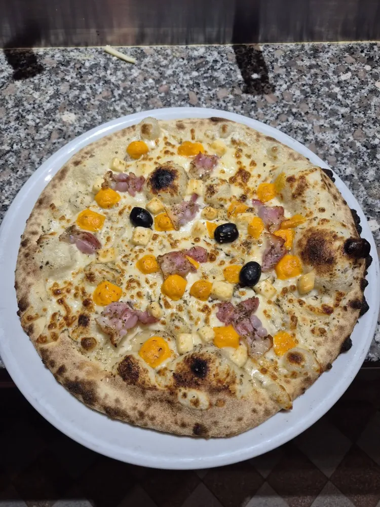 Pizza à emporter à Savigné l'Evêque